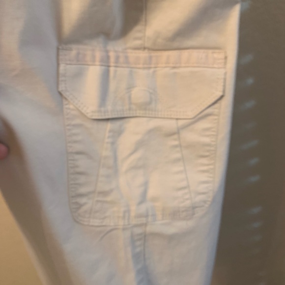 Capris - Picture 3 of 6